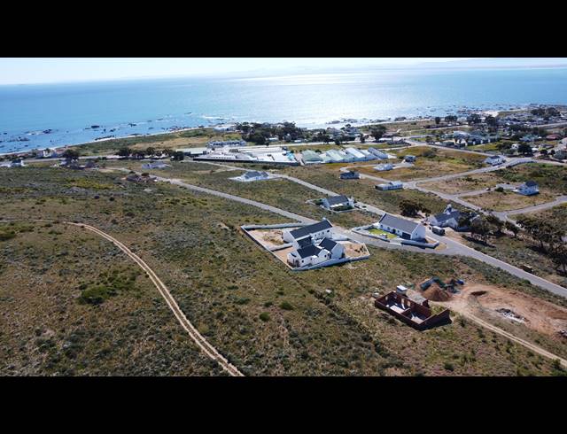 821M² VACANT LAND FOR SALE IN BRITANNICA HEIGHTS